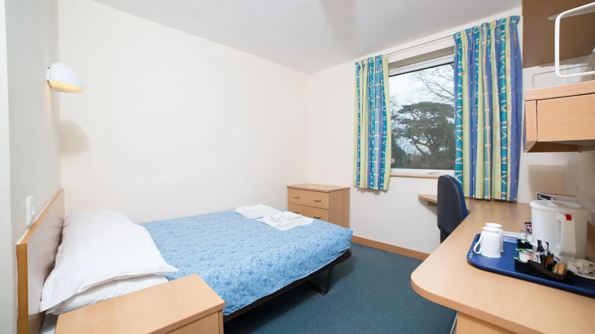 University Of Exeter - Pennsylvania Court 0*,